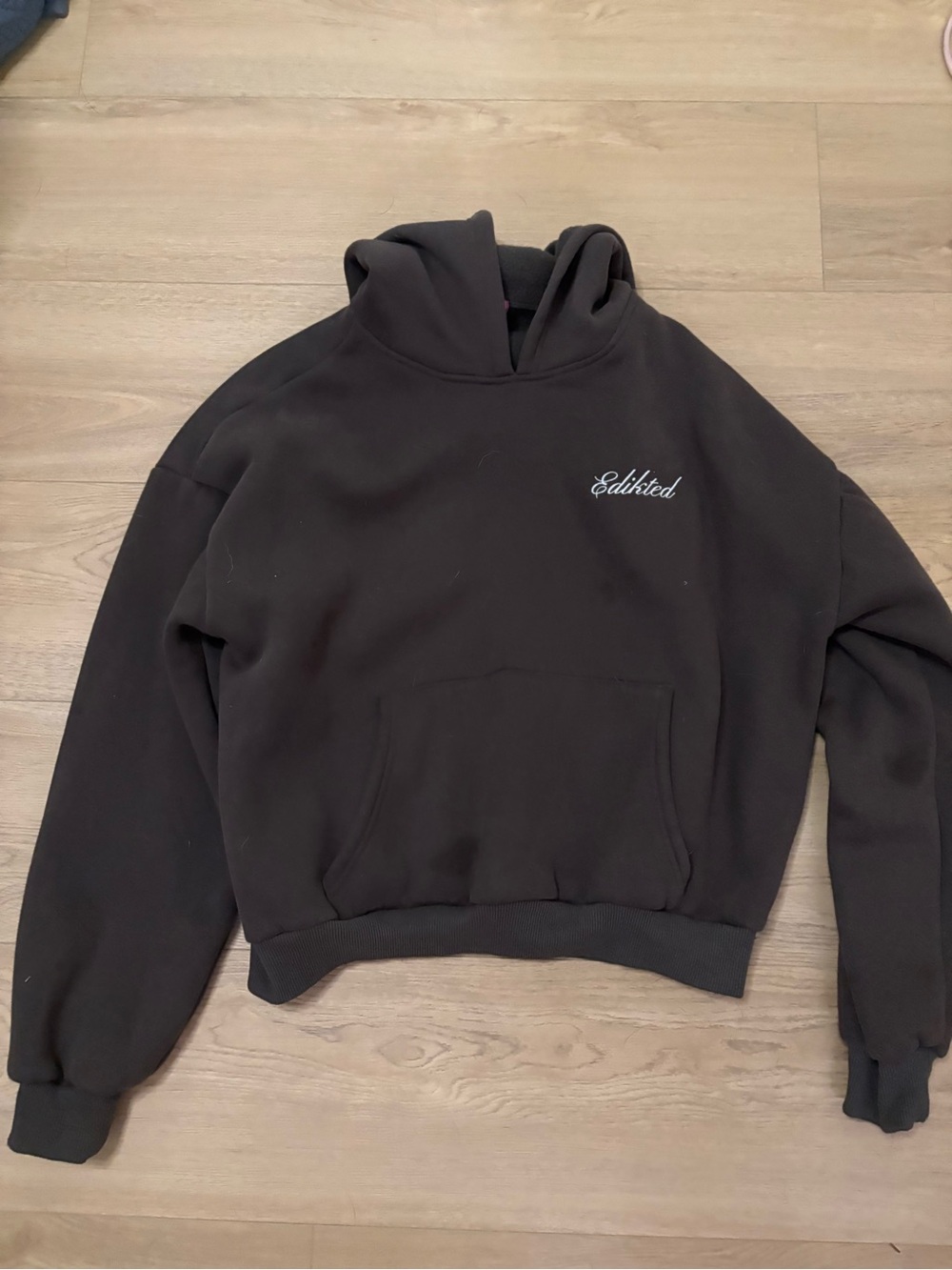 Edikted Menโs Black Crewneck Hoodie with Script Logo